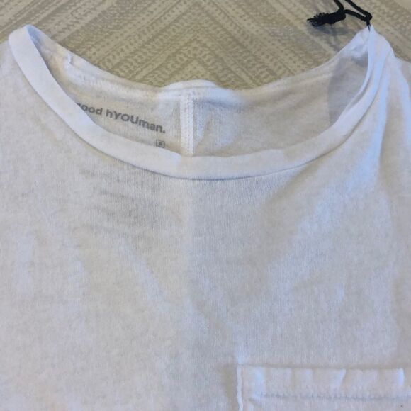 Good hYOUman White Cropped Tank “stay strong” - Picture 4 of 8